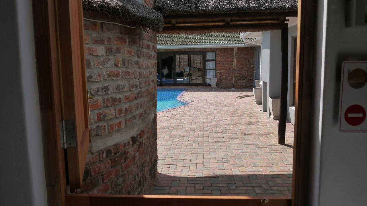 Appartement avec 1 chambre Port Elizabeth Extérieur photo