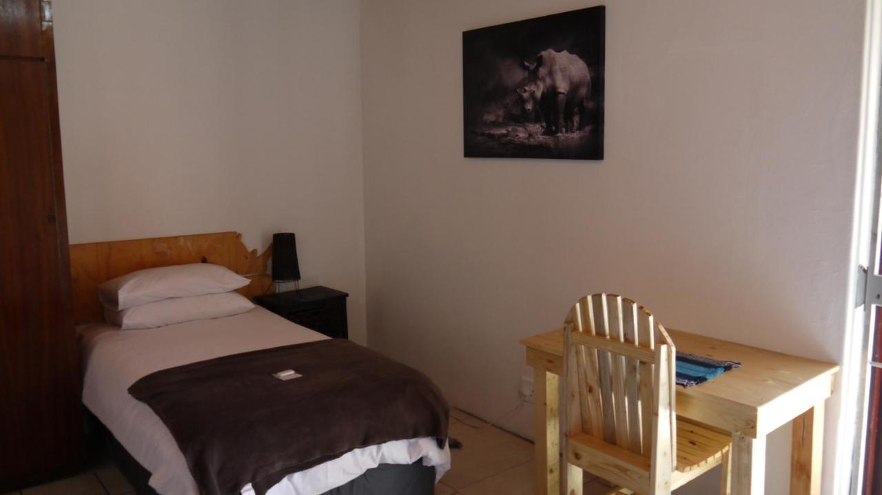 Appartement avec 1 chambre Port Elizabeth Extérieur photo